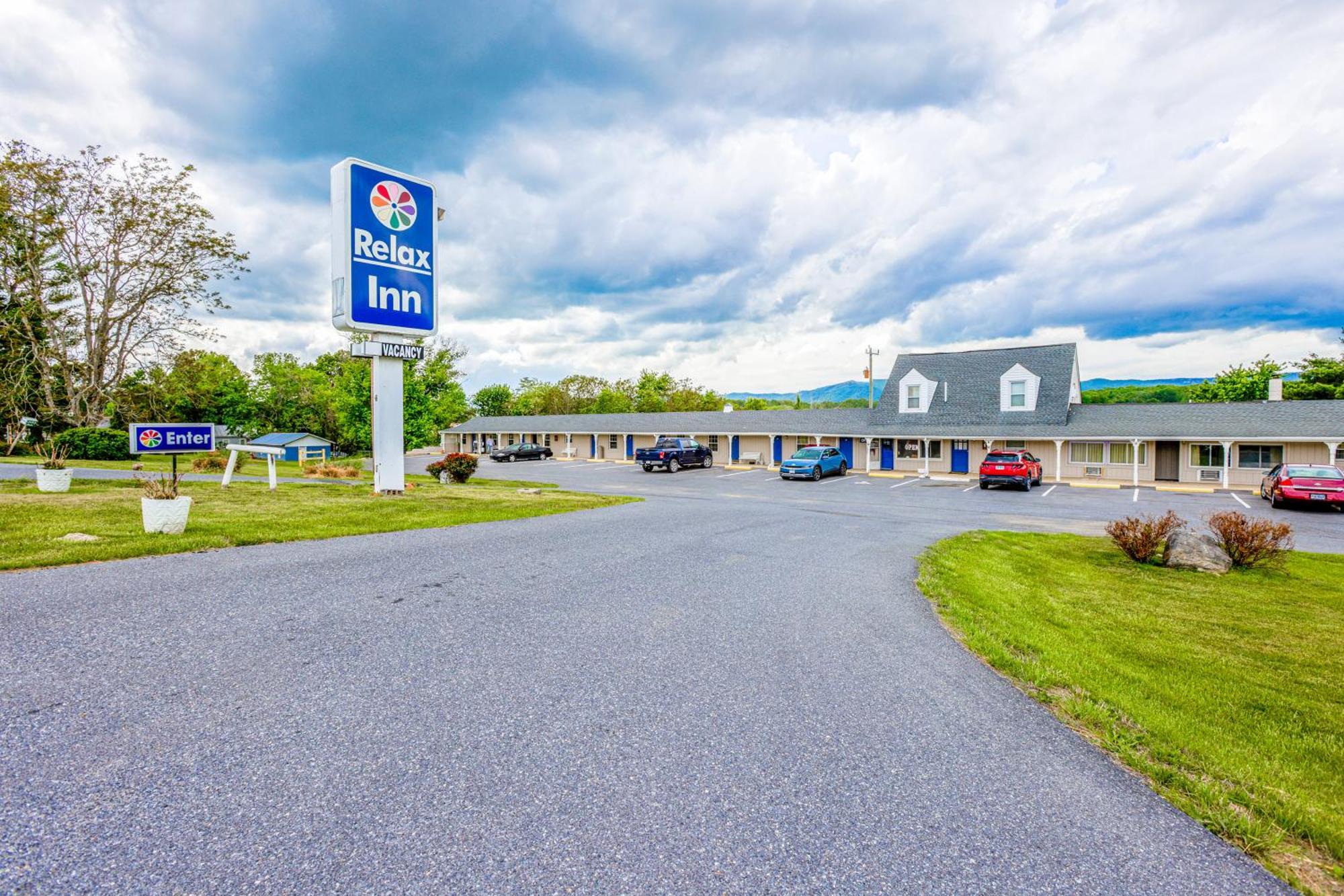 Relax Inn By Oyo Natural Bridge I-81 Zewnętrze zdjęcie