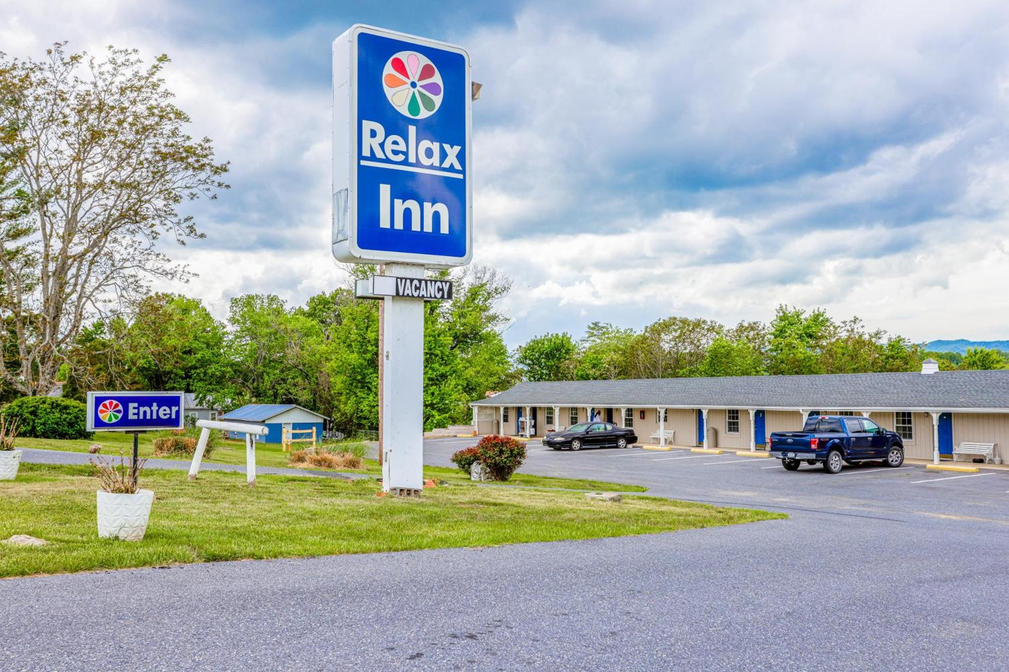 Relax Inn By Oyo Natural Bridge I-81 Zewnętrze zdjęcie